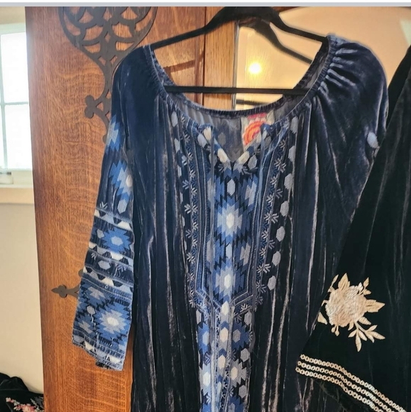 Johnny Was Dresses & Skirts - Johnny Was 3x Velvet boho dress